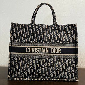 LARGE DIOR BOOK TOTE - Blue Dior Oblique Embroidery - 9.5/10 - GREAT CONDITION